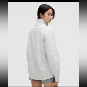 Lululemon Scuba oversized funnel neck half zip
Size XS/S